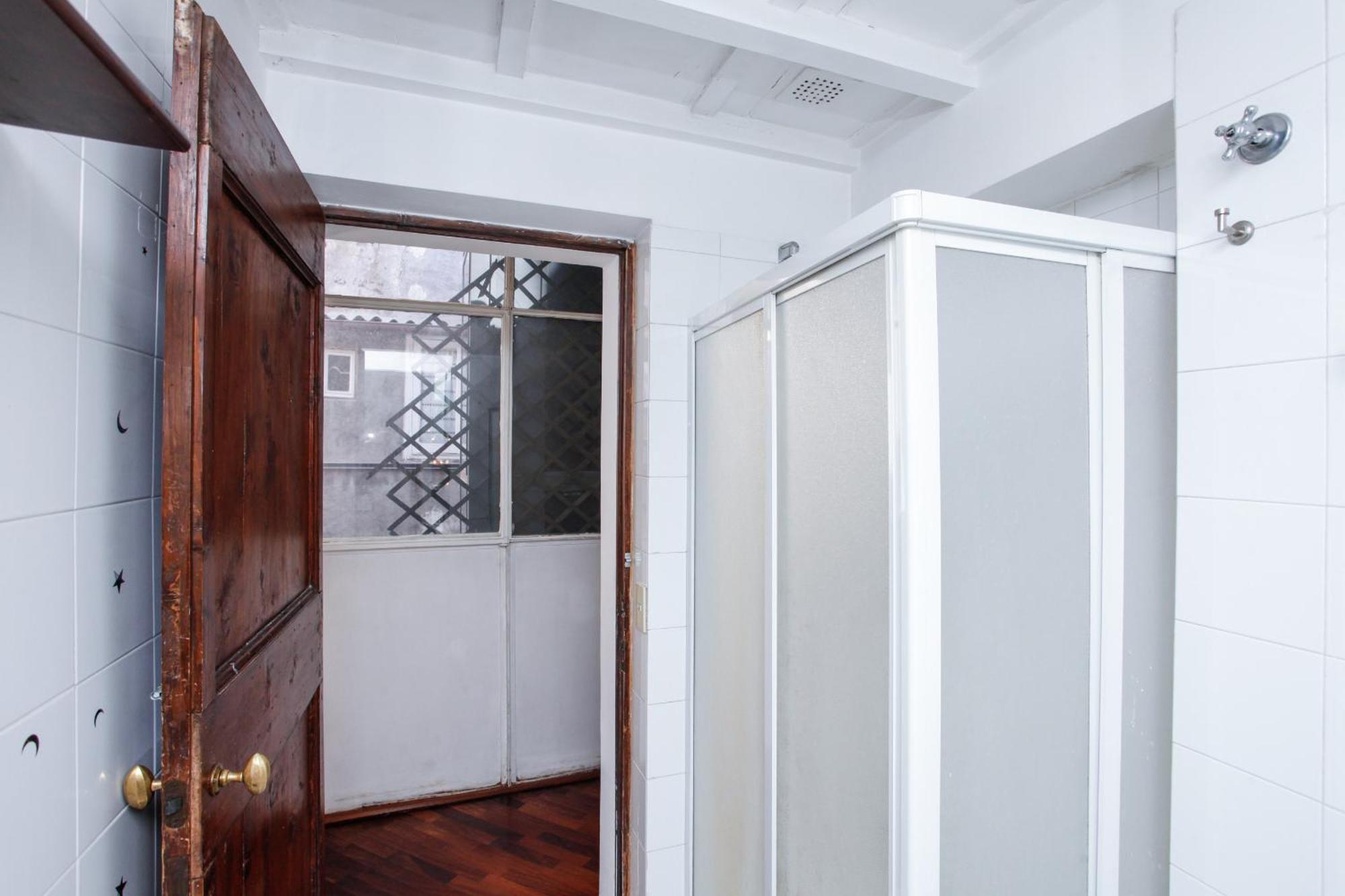 Apartment Above Pantheon Roof Rom